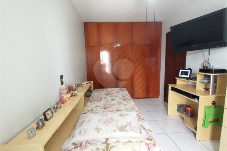 Apartamento à venda com 3 quartos, sendo 1 suíte, em Vila Dom Pedro I, São Paulo, SP