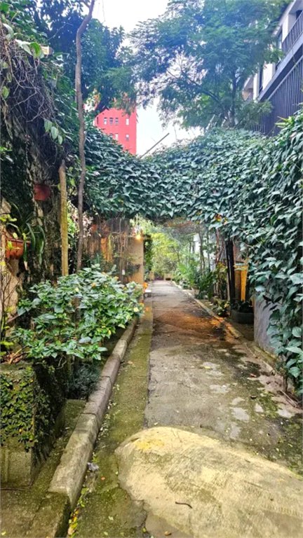 Casa de Vila à venda com 4 quartos, sendo 2 suítes, em Sumarezinho, São Paulo, SP