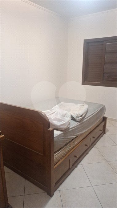 Casa à venda com 4 quartos em Vila Irmãos Arnoni, São Paulo, SP