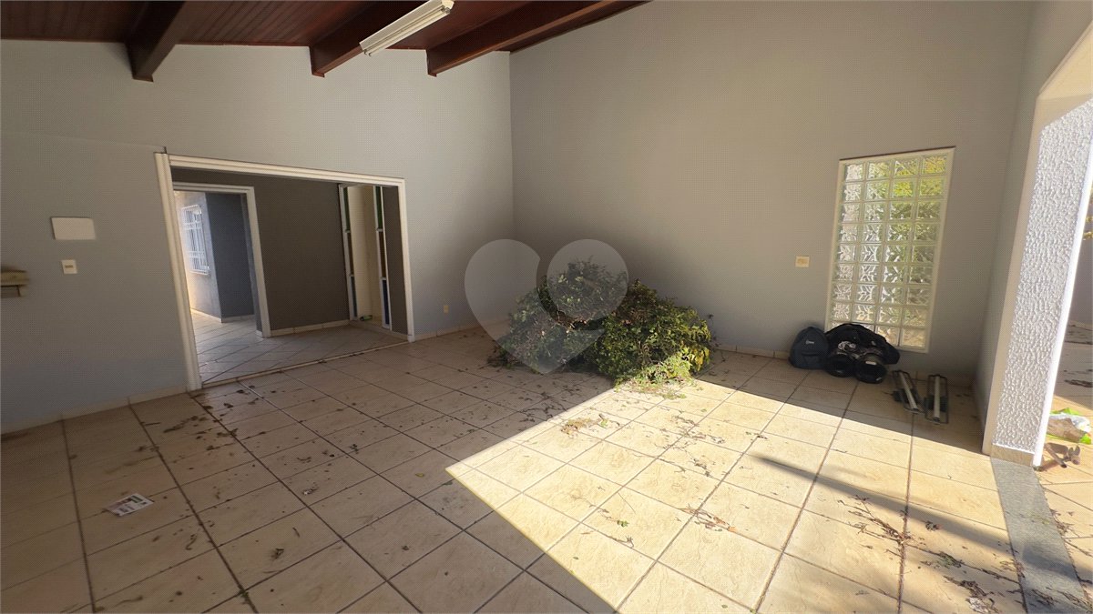 Casa para alugar com 4 quartos, sendo 3 suítes, em Vila Sfeir, Indaiatuba, SP