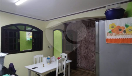Casa à venda com 3 quartos, sendo 1 suíte,  em Vila Nova Cintra, Mogi das Cruzes, SP