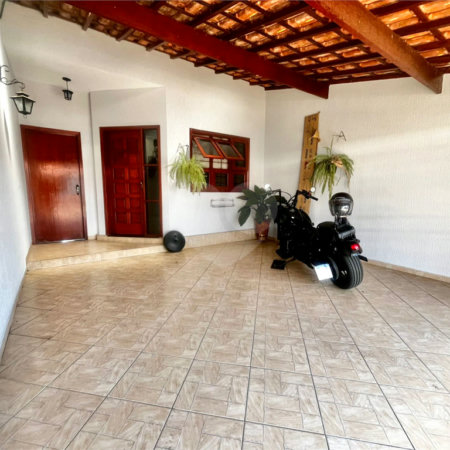 Casa à venda com 3 quartos, sendo 1 suíte, em Jardim Bela Vista, Itapetininga, SP