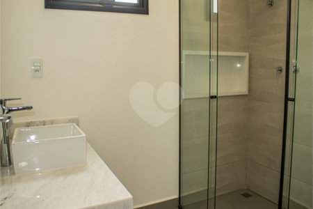 Casa à venda com 3 suítes no condomínio Residencial Central Parque, Salto - SP