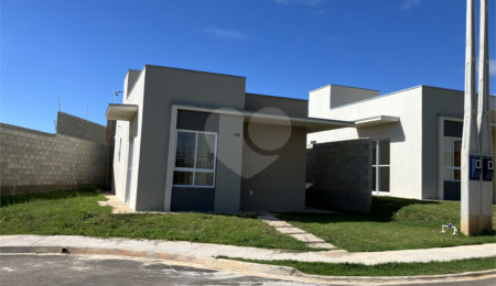 Casa à venda com 3 quartos, sendo 1 suíte,  no condomínio Residencial Vila Amarone, Sorocaba - SP