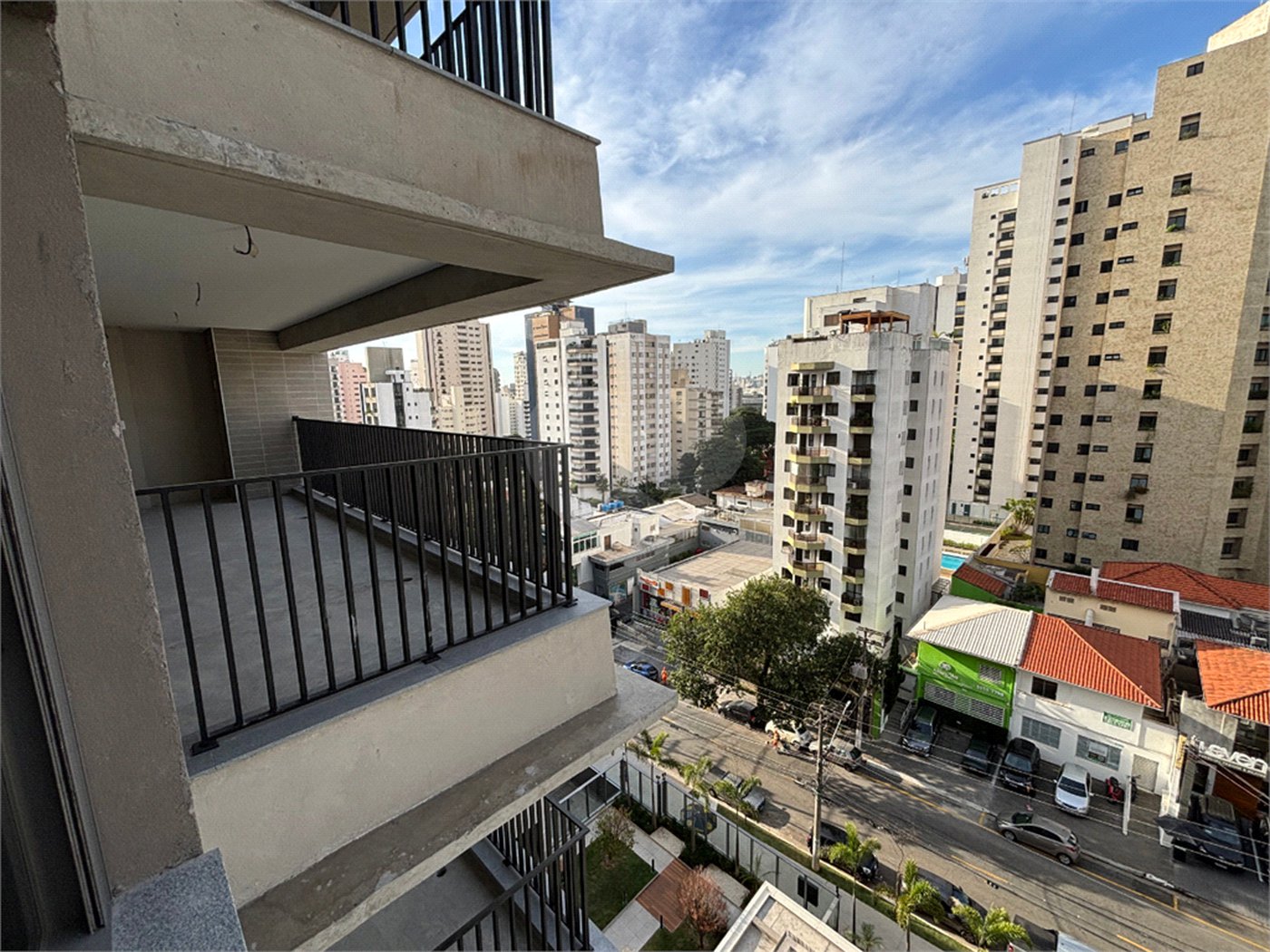 Apartamento à venda com 3 suítes em Moema, São Paulo, SP