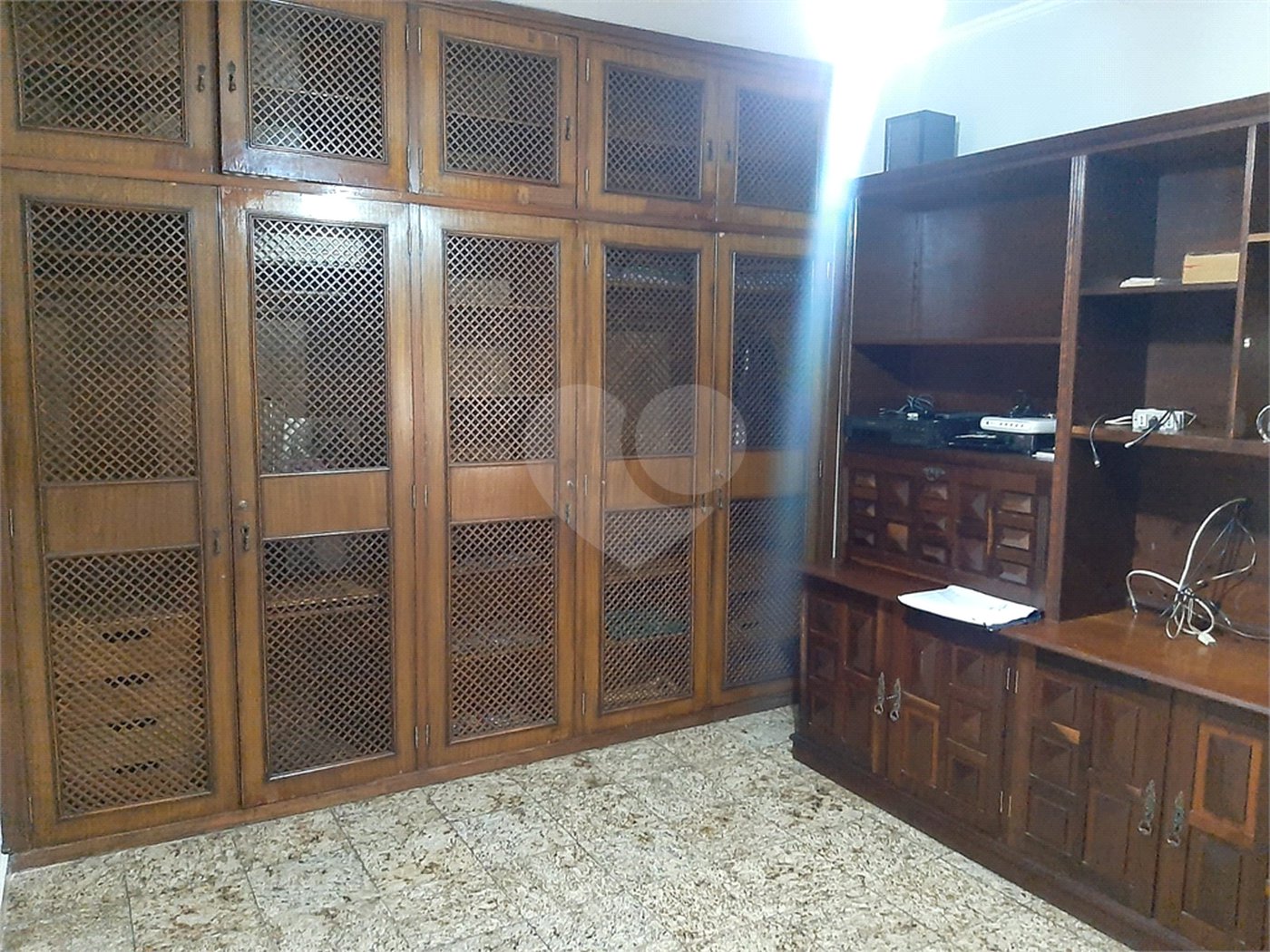 Casa à venda com 4 quartos, sendo 2 suítes, em Jardim Franca, São Paulo, SP