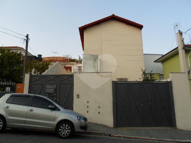 Casa à venda com 3 quartos, sendo 1 suíte,  no condomínio Fernandes, São Paulo - SP