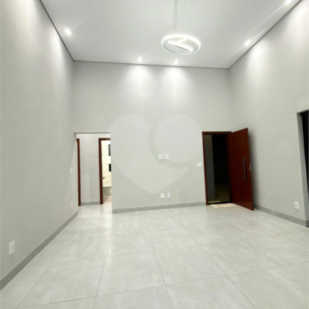 Casa à venda com 3 quartos, sendo 1 suíte, em Jardim Santa Cecília, Ribeirão Preto, SP