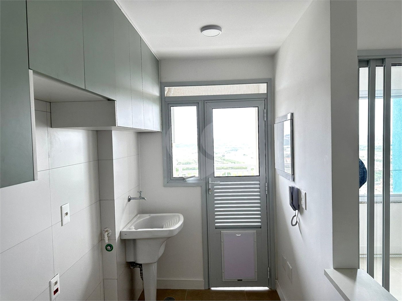 Apartamento para alugar com 1 suíte em Jardim Santa Helena, Suzano, SP