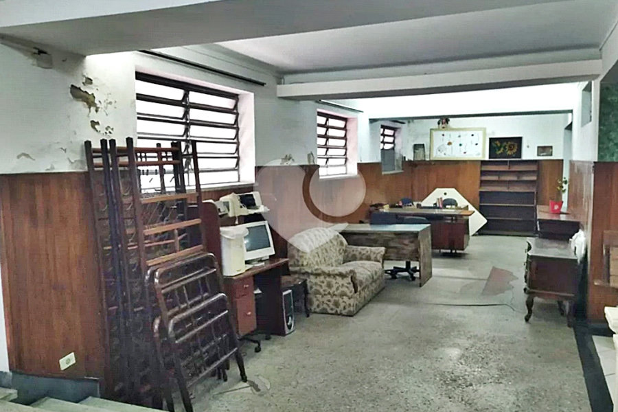 Casa à venda com 4 quartos, sendo 3 suítes, em Santana, São Paulo, SP