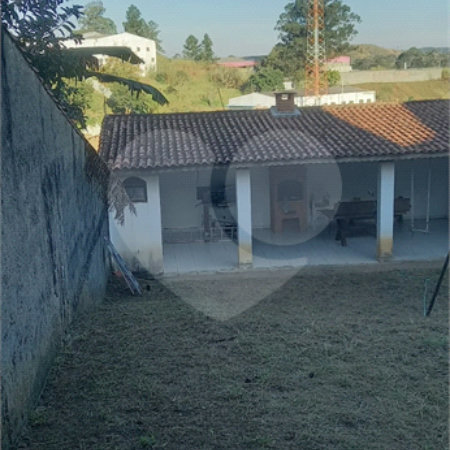 Sobrado à venda com 8 quartos, sendo 2 suítes,  em Vila Suissa, Mogi das Cruzes, SP
