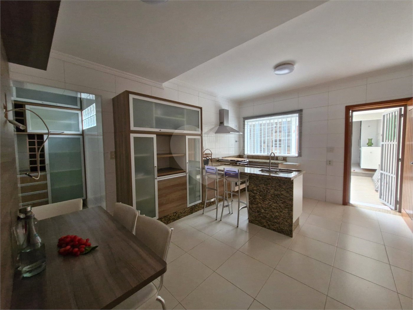Casa à venda com 3 quartos, sendo 1 suíte,  em Santana, São Paulo, SP
