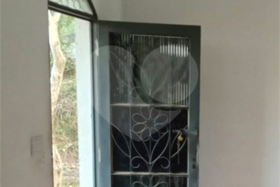 Casa à venda com 2 quartos, sendo 1 suíte, no condomínio Mirante da Mantiqueira I, Mairiporã - SP