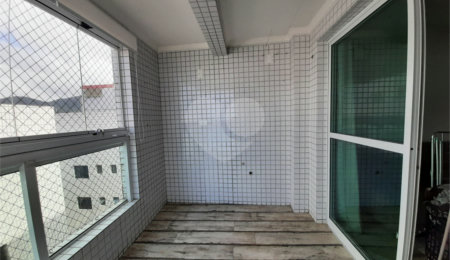 Apartamento à venda com 2 quartos, sendo 1 suíte,  no Centro, Mongaguá, SP