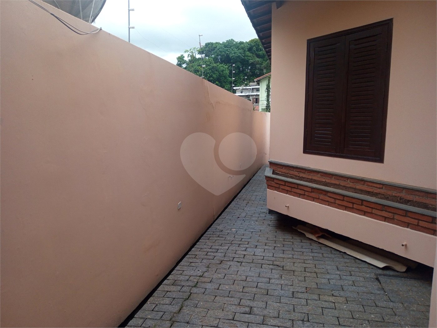 Casa à venda com 3 suítes em Lavapés, Mairiporã, SP