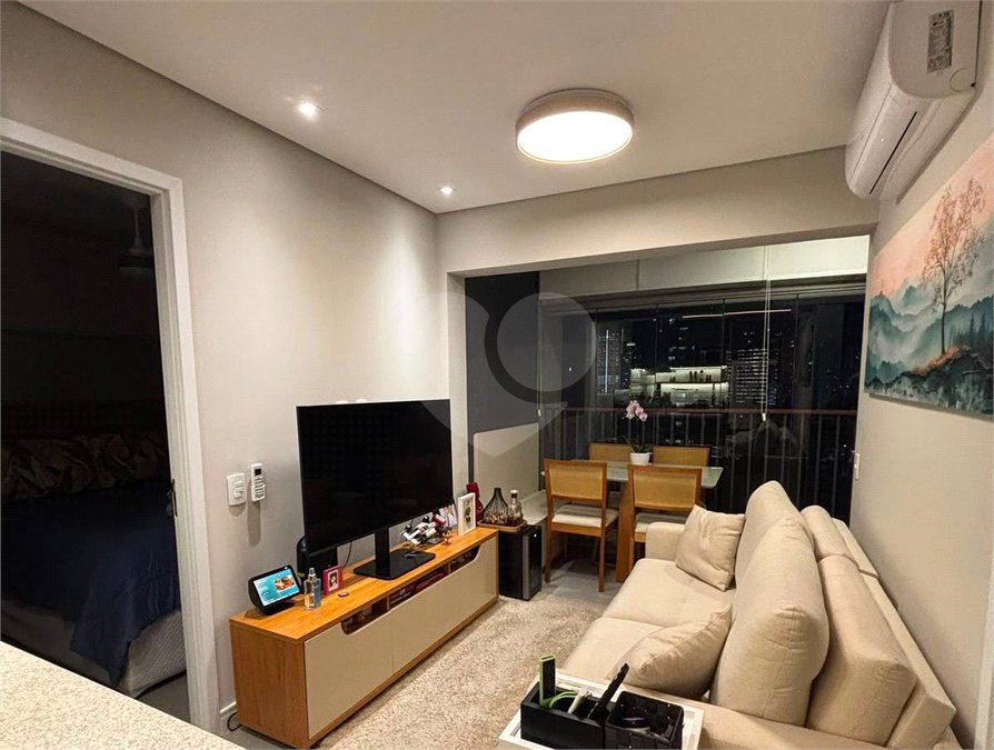 Apartamento à venda com 2 quartos, sendo 1 suíte,  em Santo Amaro, São Paulo, SP