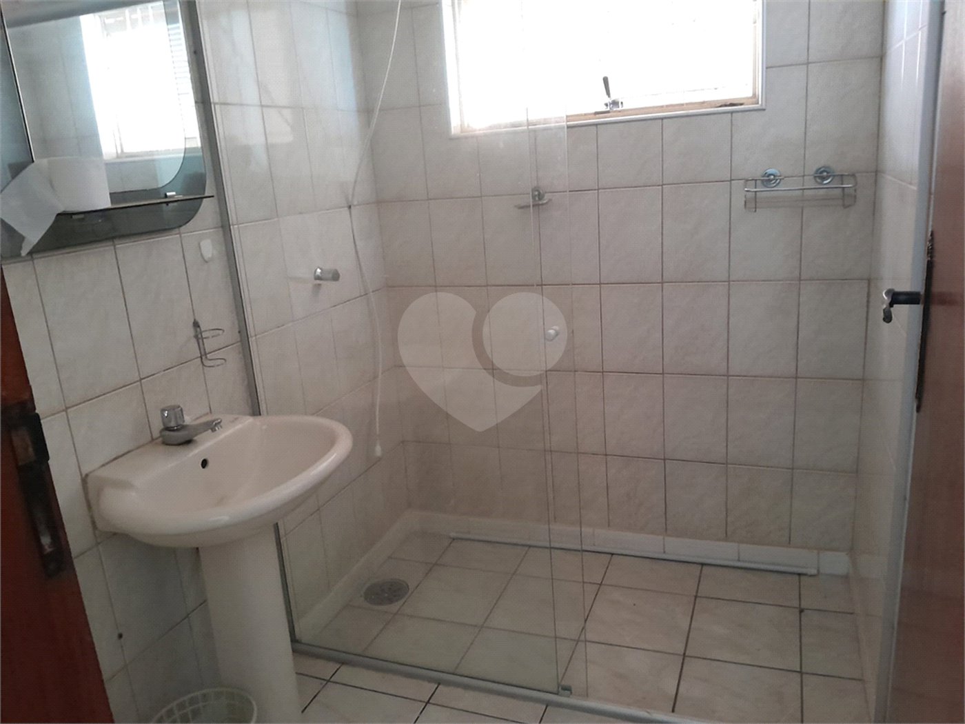 Casa para alugar com 2 quartos, sendo 1 suíte, no Centro, Vinhedo, SP