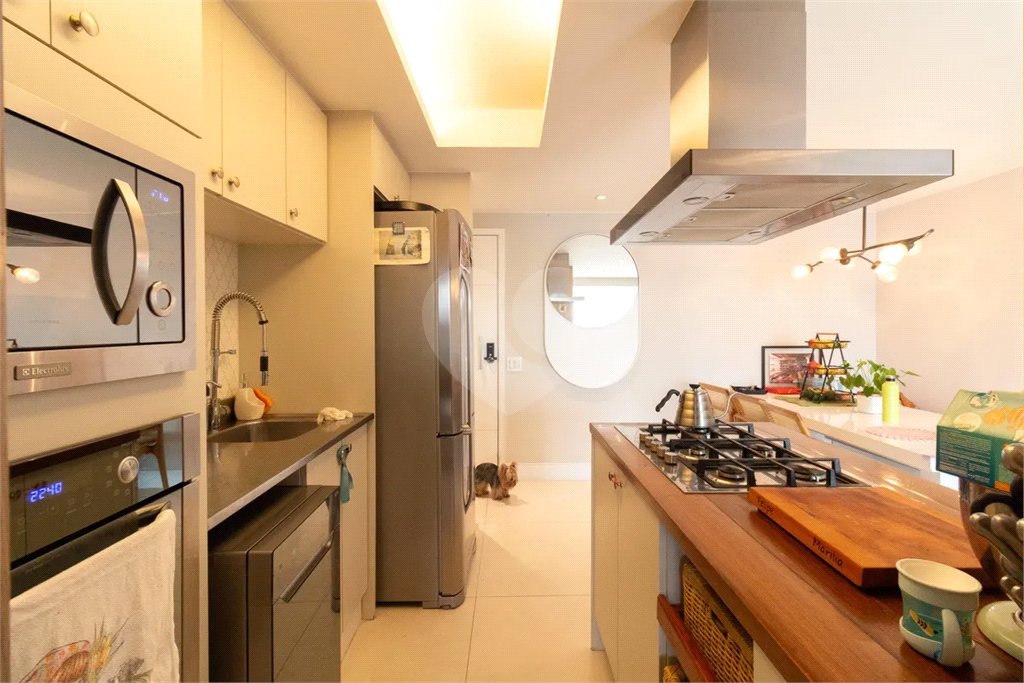 Apartamento à venda com 2 quartos, sendo 1 suíte,  em Vila Sônia, São Paulo, SP