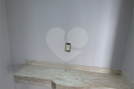 Apartamento à venda ou para alugar com 4 quartos, sendo 1 suíte,  em Vila Andrade, São Paulo, SP