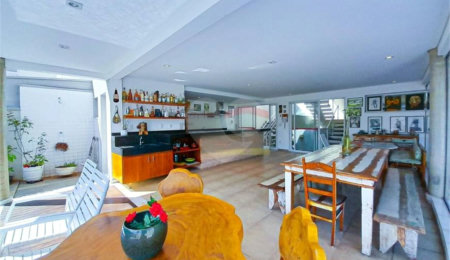 Casa à venda com 3 suítes em Jardim França, São Paulo, SP