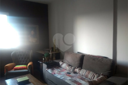 Apartamento à venda com 3 quartos, sendo 1 suíte,  no Centro, Mogi das Cruzes, SP