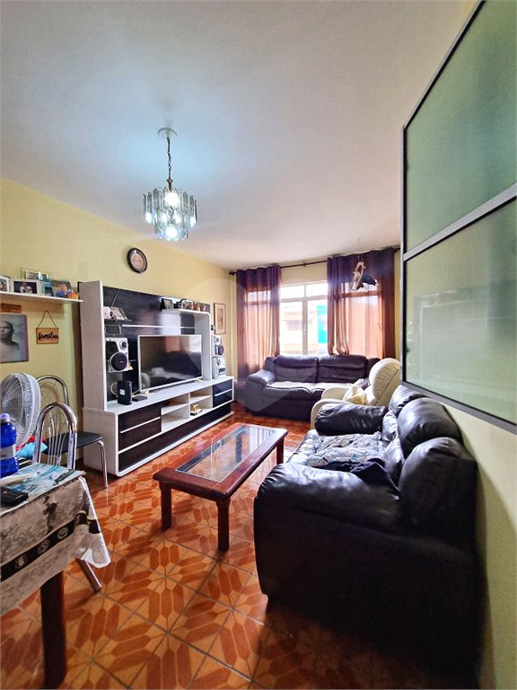 Casa à venda com 3 quartos, sendo 1 suíte, em Horto Florestal, São Paulo, SP