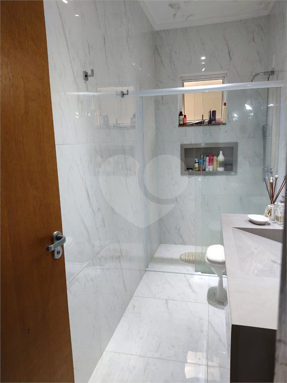 Casa à venda com 3 quartos, sendo 1 suíte, no condomínio Campos do Conde I, Paulínia - SP
