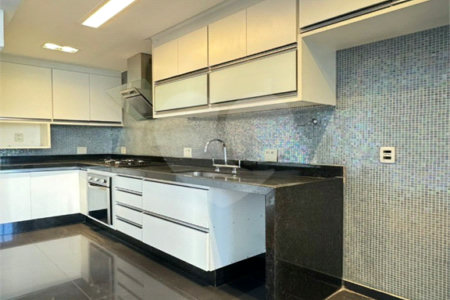 Apartamento à venda com 2 quartos, sendo 1 suíte, em Parque do Morumbi, São Paulo, SP