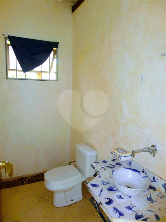 Casa à venda com 4 suítes no condomínio Estância Marambaia, Vinhedo - SP