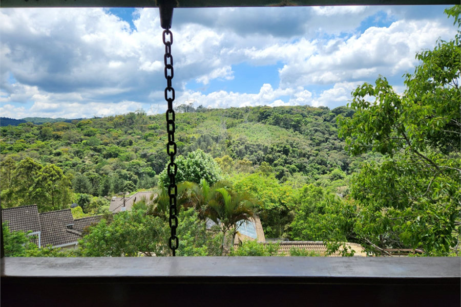 Casa à venda com 5 suítes no condomínio Suíça da Cantareira, Mairiporã - SP