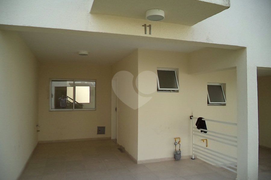 Casa à venda com 2 suítes no condomínio Villagio da Serra, São Paulo - SP