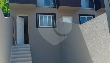 Sobrado à venda com 2 quartos, sendo 1 suíte,  em Vila Clarice, São Paulo, SP
