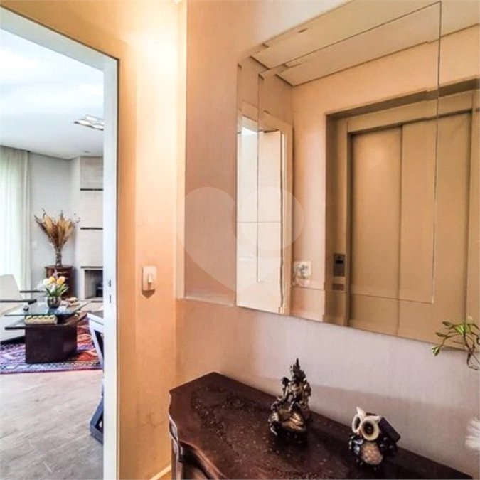 Apartamento à venda com 3 suítes em Vila Suzana, São Paulo, SP