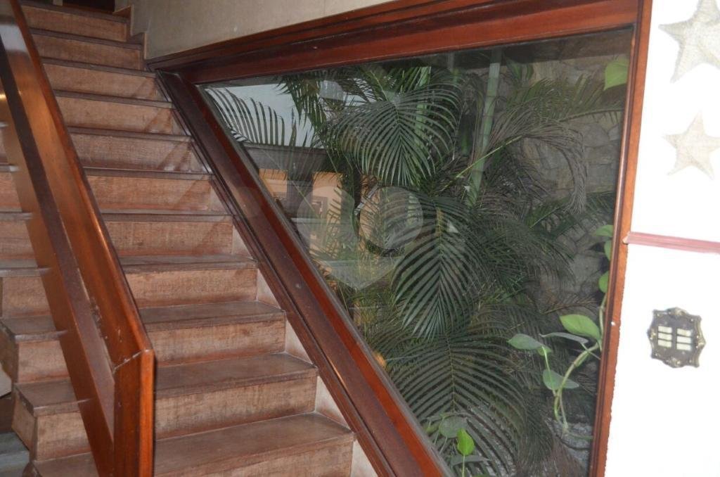Sobrado à venda com 4 quartos, sendo 3 suítes, em Parque Edu Chaves, São Paulo, SP