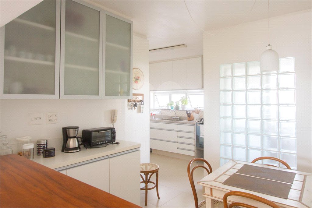 Apartamento à venda com 2 quartos, sendo 1 suíte, em Parque Colonial, São Paulo, SP