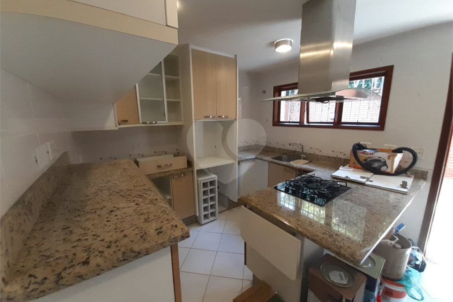 Casa Térrea à venda com 4 quartos, sendo 2 suítes, em Serra da Cantareira, Mairiporã, SP