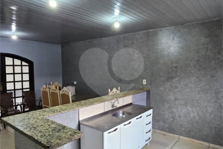Casa à venda com 3 quartos, sendo 1 suíte, no Centro, Ponta Porã, MS