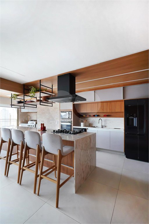 Apartamento à venda com 3 suítes em Indianópolis, São Paulo, SP