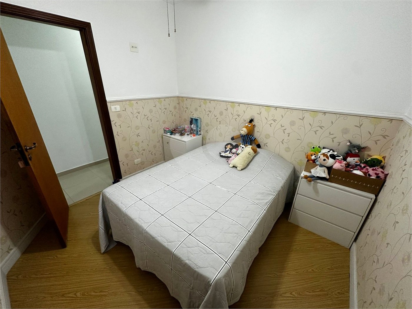 Sobrado Reformado à venda na Saúde c/160m2 - 3 Quartos/1 Suíte/2 Vagas de garagem