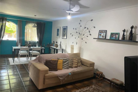 Casa Térrea à venda com 3 quartos, sendo 1 suíte, em Vila Nivi, São Paulo, SP