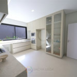 Casa à venda com 4 suítes no condomínio Villa dos Pinheiros, Indaiatuba - SP