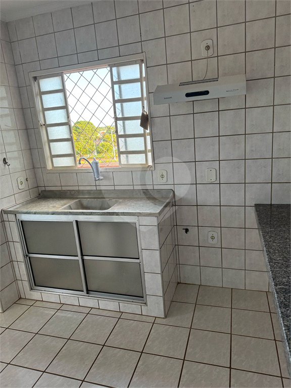 Apartamento à venda com 2 quartos em Parque Laranjeiras, Araraquara, SP