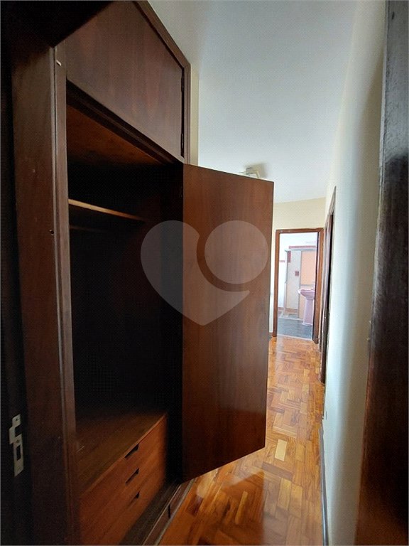 Sobrado à venda com 3 quartos em Vila Gumercindo, São Paulo, SP