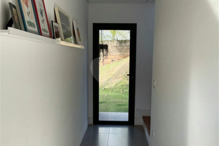 Casa à venda com 4 quartos, sendo 3 suítes,  no condomínio Vale da Santa Fé, Vinhedo - SP