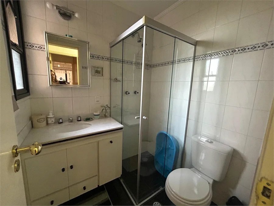 Apartamento à venda com 4 quartos, sendo 2 suítes,  em Pinheiros, São Paulo, SP