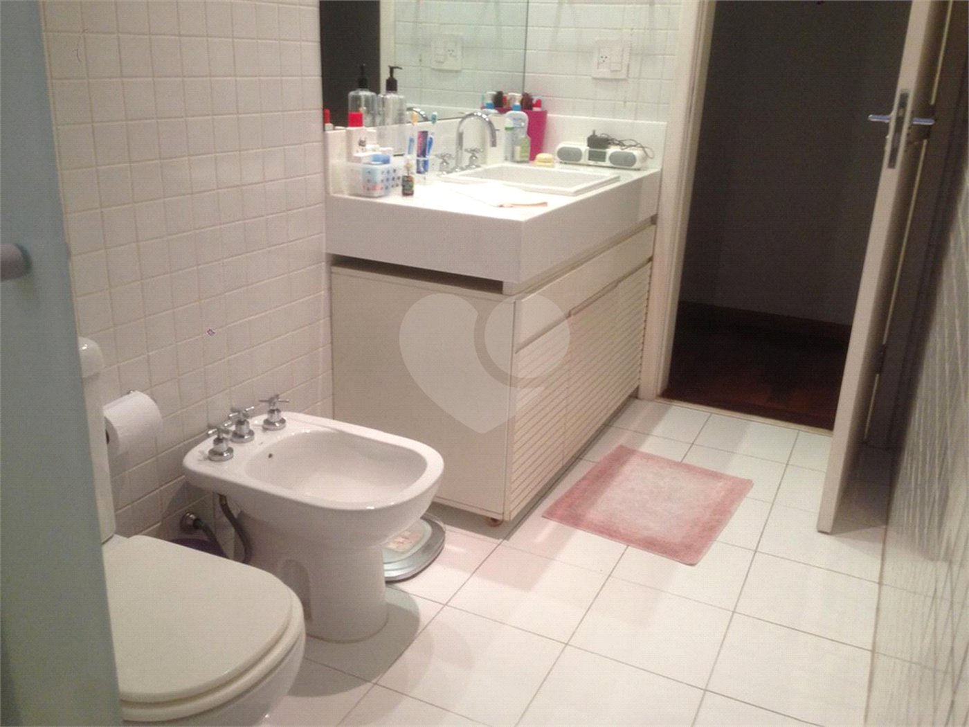Sobrado à venda com 4 quartos, sendo 1 suíte, em Jardim Novo Mundo, São Paulo, SP