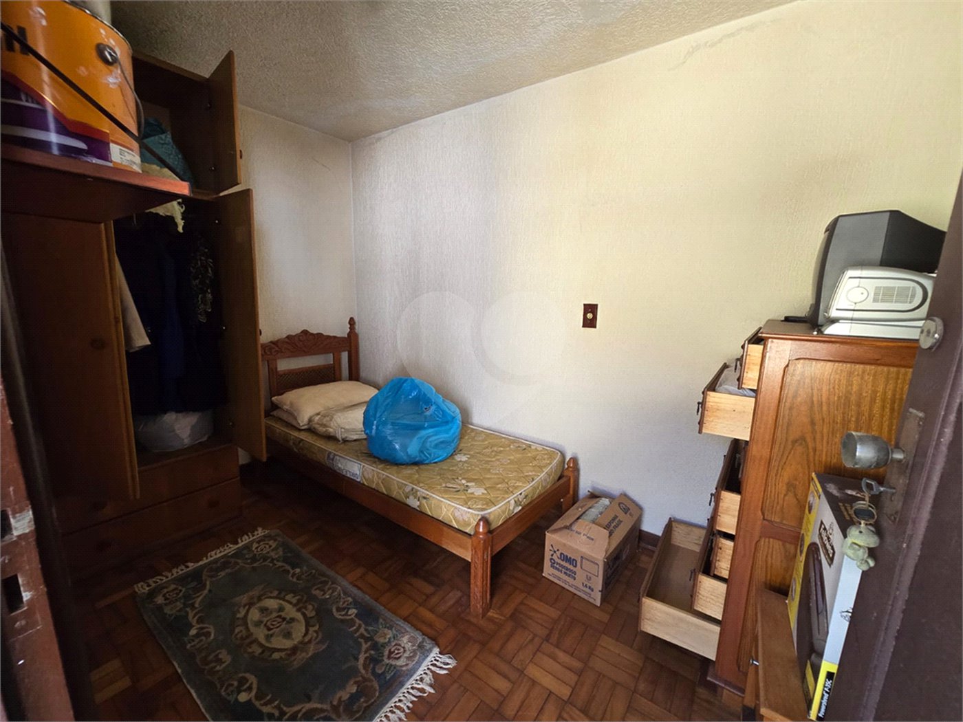Casa à venda com 4 quartos, sendo 1 suíte, em Vila Paiva, São Paulo, SP