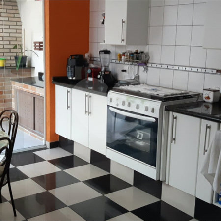 Casa à venda com 3 quartos, sendo 1 suíte, no condomínio Reserva das Flores - Casas, Guarulhos - SP