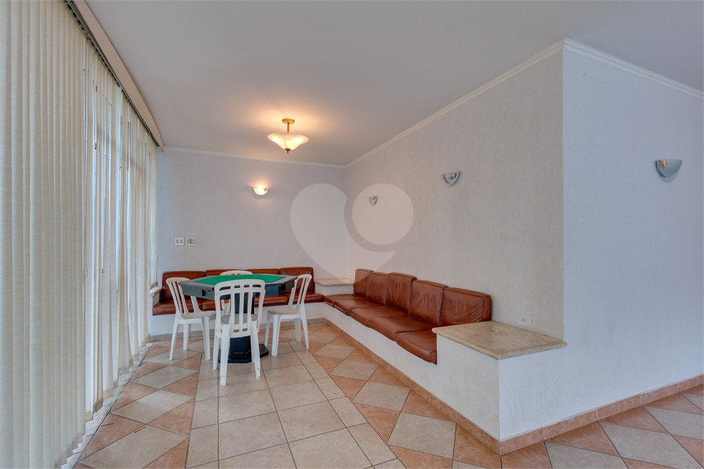 Apartamento à venda com 2 quartos, sendo 1 suíte, em Alto da Boa Vista, São Paulo, SP
