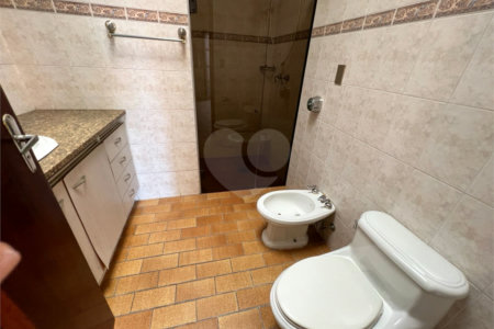 Casa à venda com 3 quartos, sendo 1 suíte, em Vila Vianelo, Jundiaí, SP